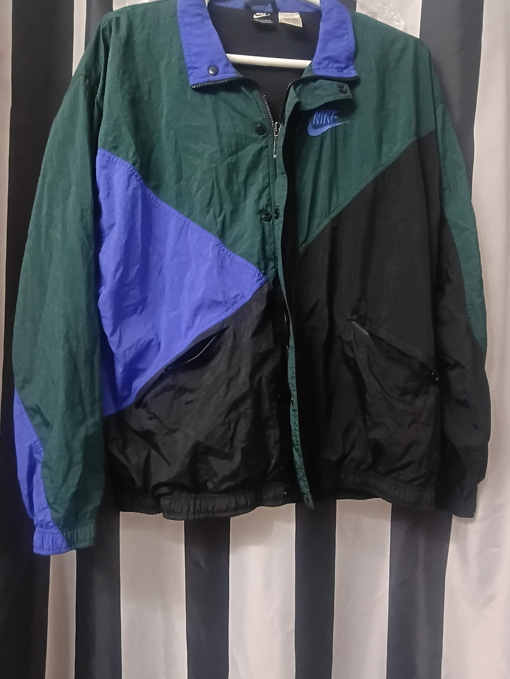 Nike Colorblock Windbreaker Jacket - Green, Black & Blue